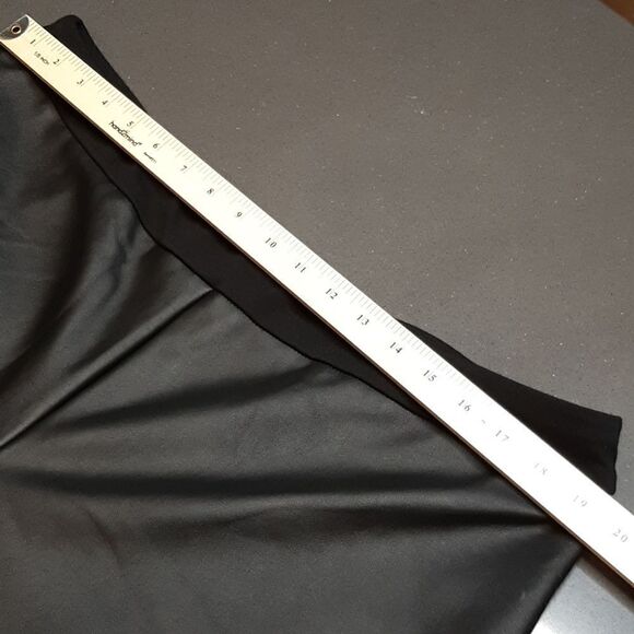 Black Capris with Pleather in Front and Stretchy Material in Back - Picture 6 of 9